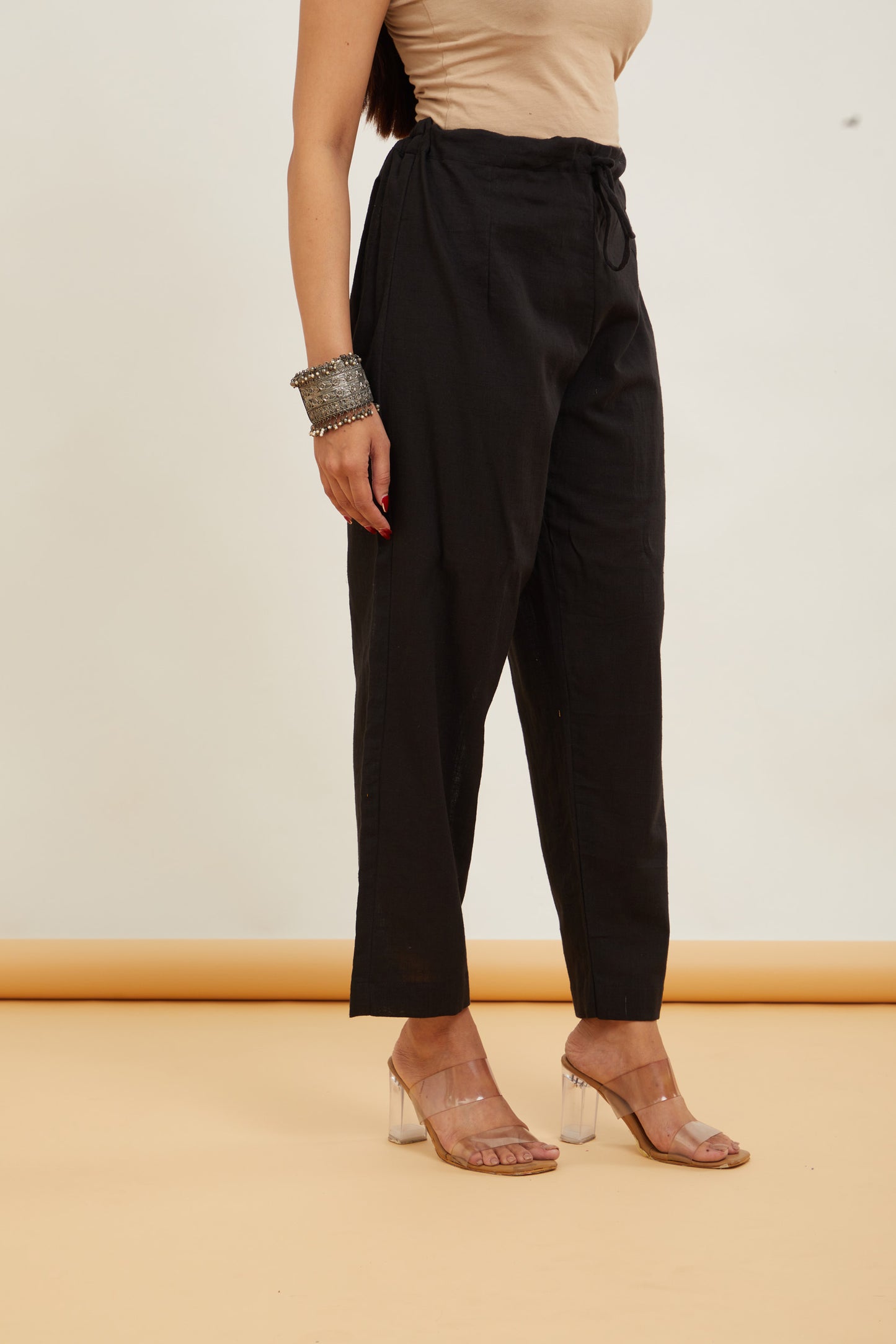Evergreen Cotton Pants in Solid Colors With Pockets