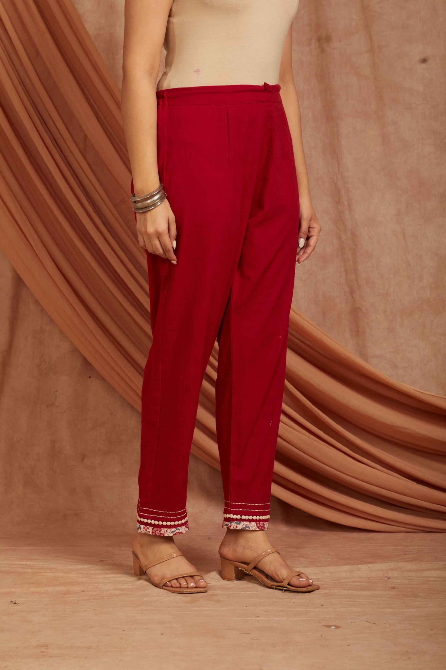 Red Cotton Slub Floral Printed Kurta And Pant-Set of 2