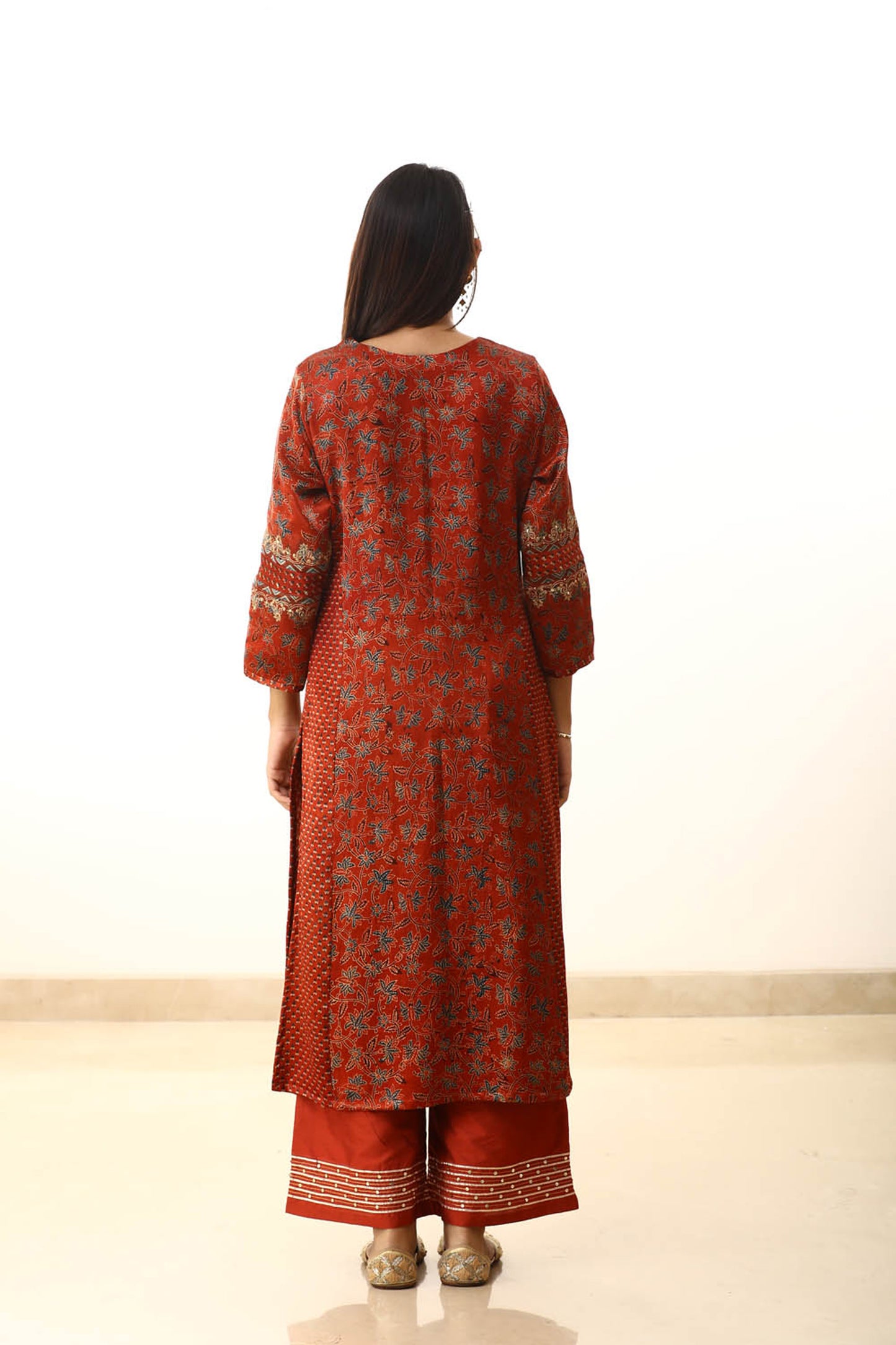 Red zari embroidered mashru silk suitset