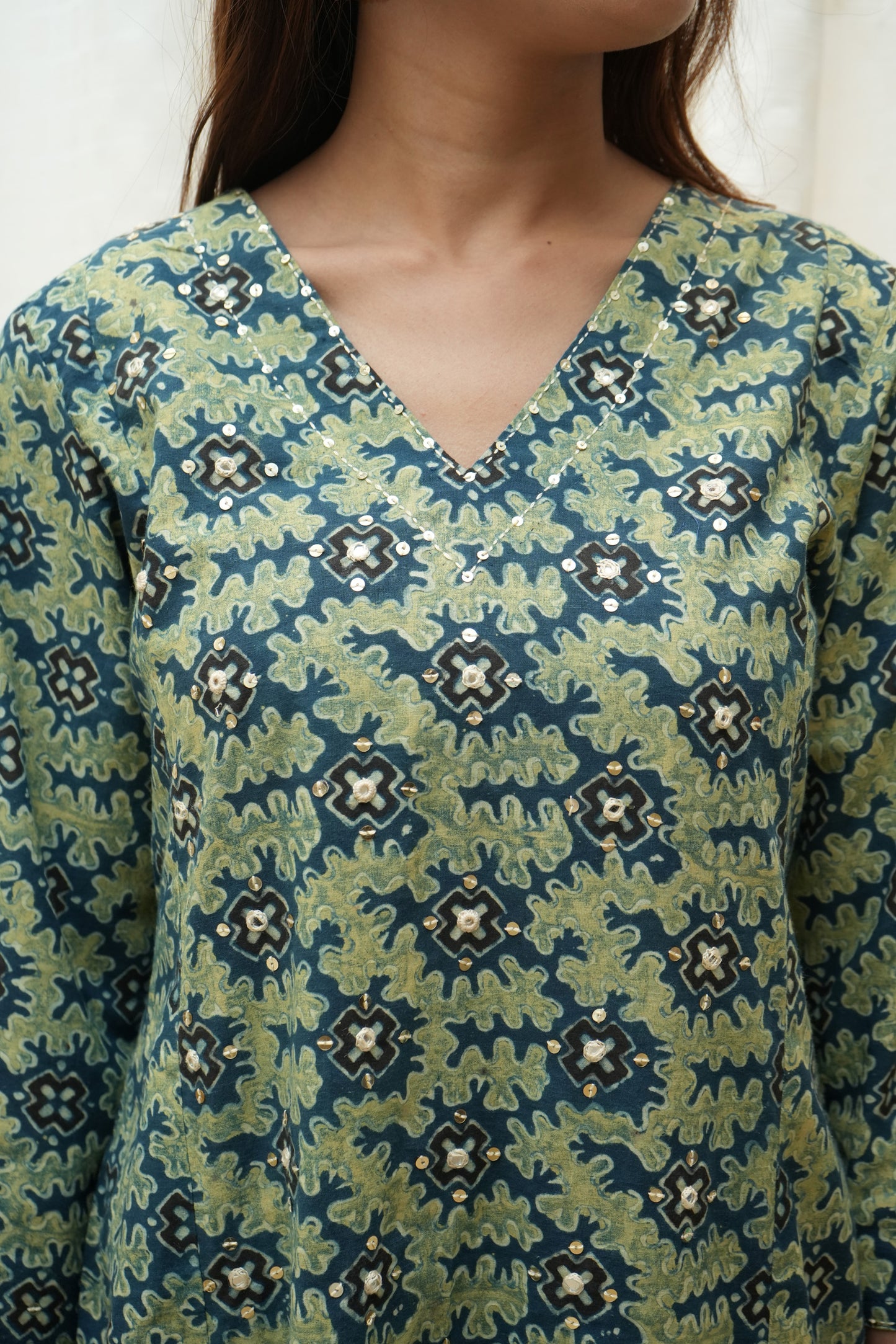 Green blue mirror work Suitset