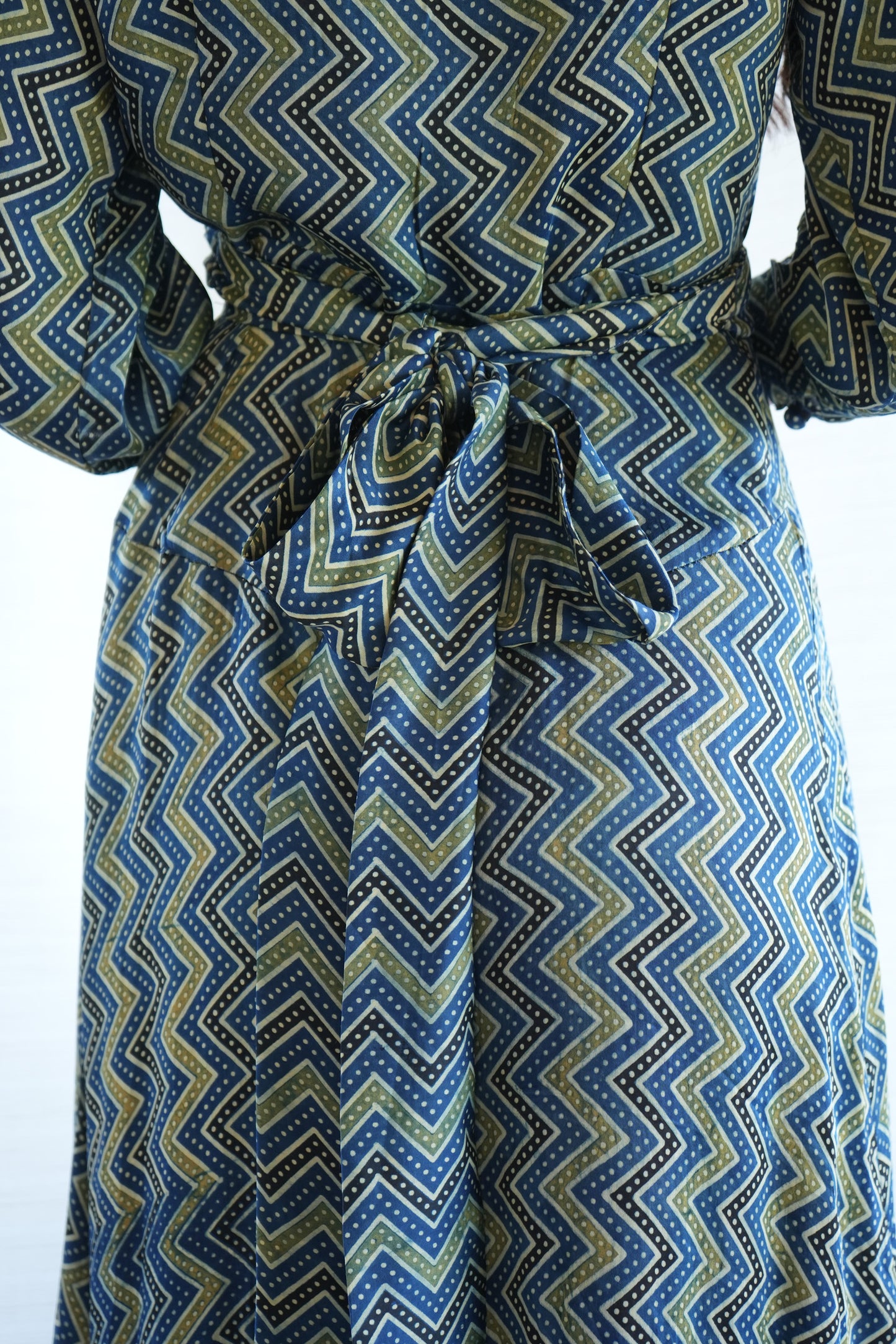 Green zigzag front knot style dress