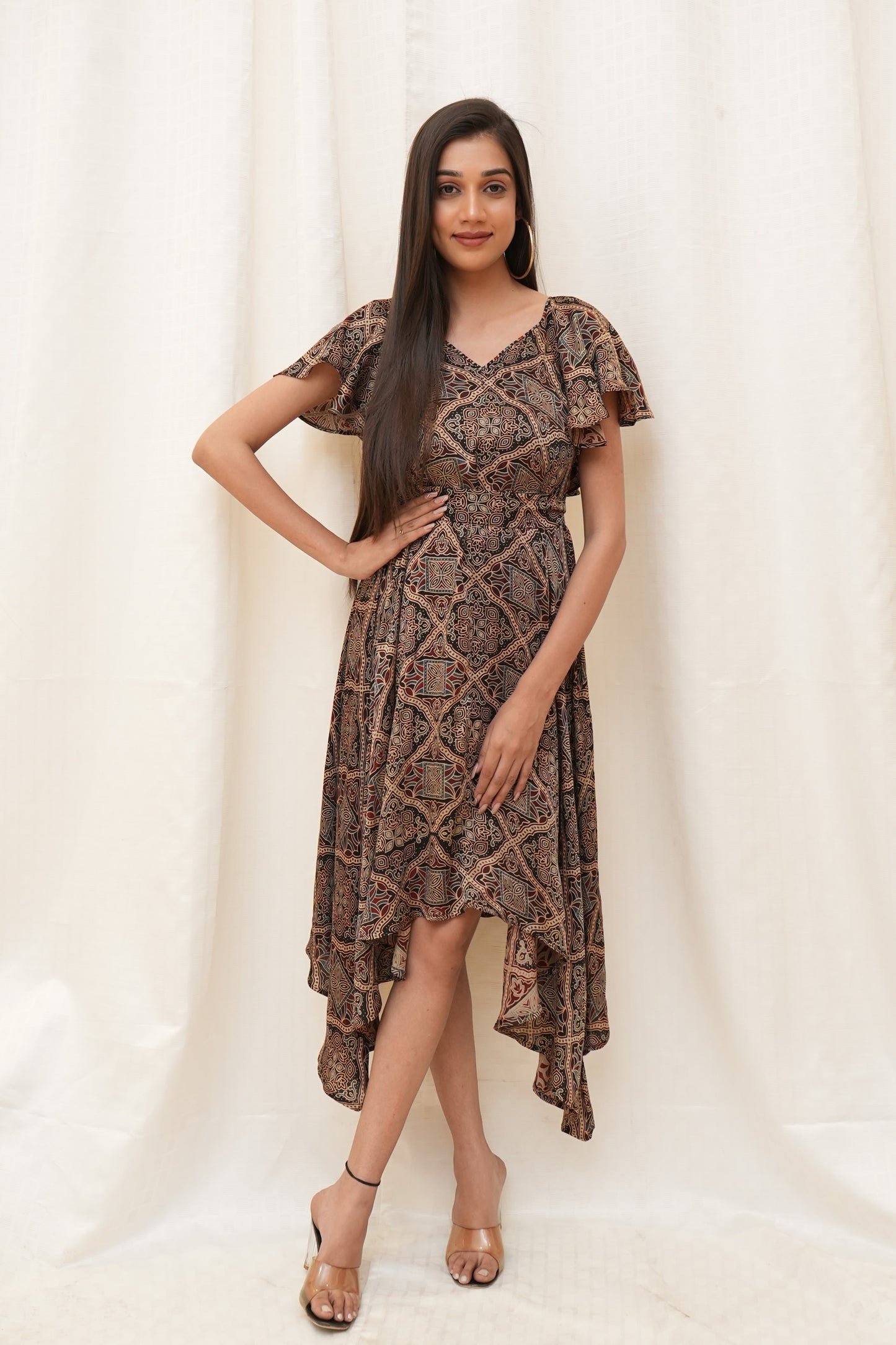 Black zigzag up and down style dress