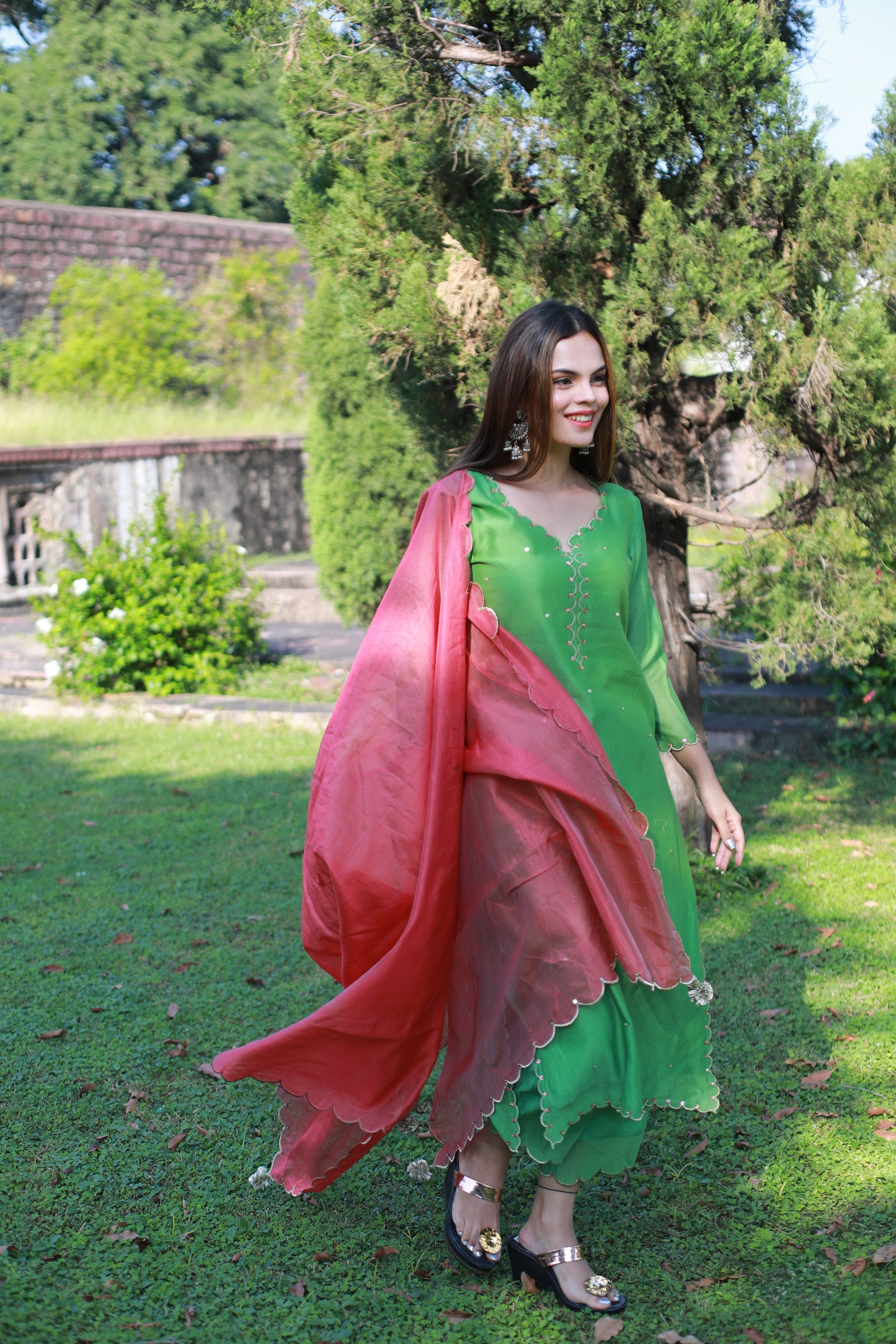 Parrot green sequence embellished chanderi suitset
