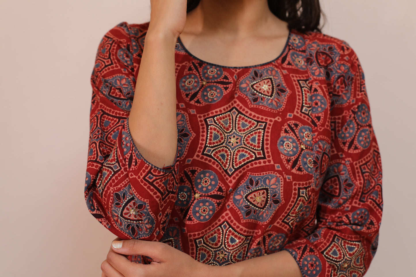 Red ajrakh Suitset