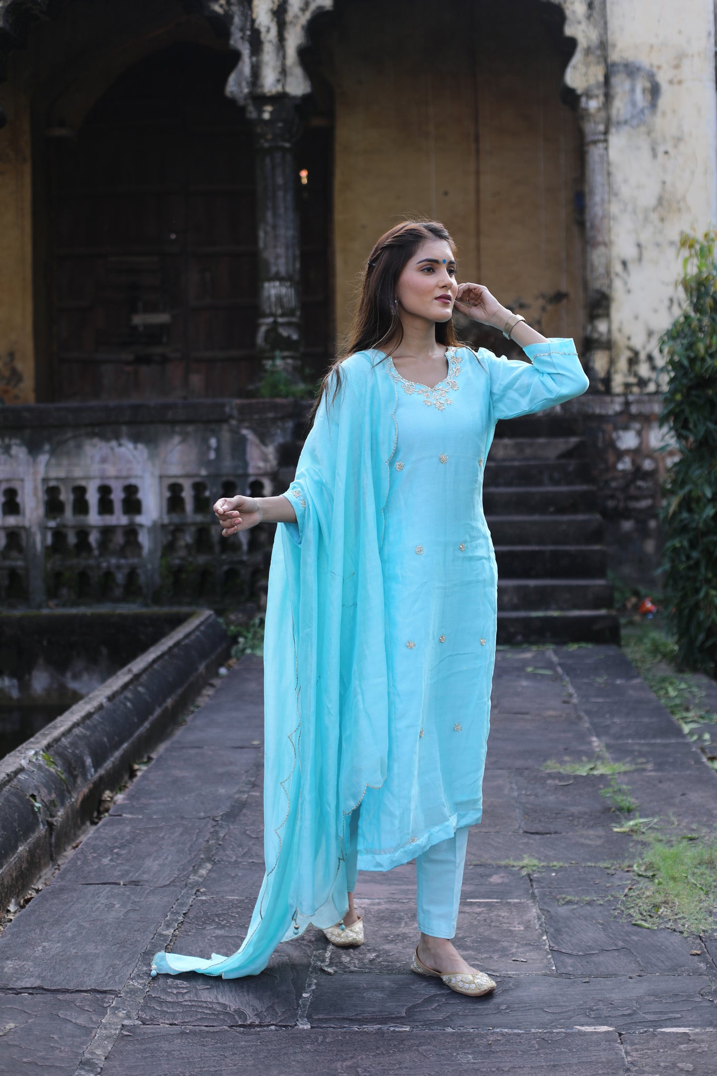 Sky blue Chanderi Zardozi suitset