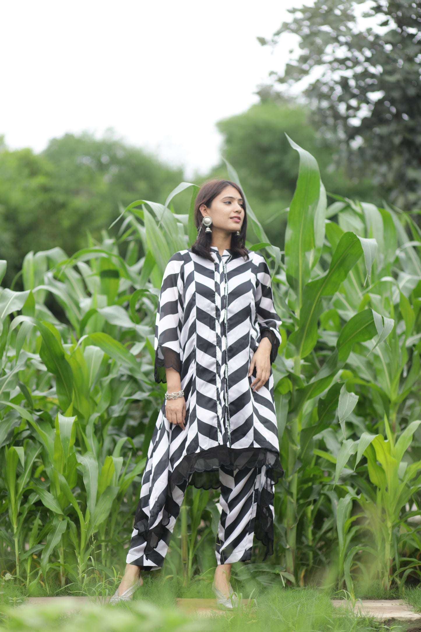 Black and white zigzag Co-ord set