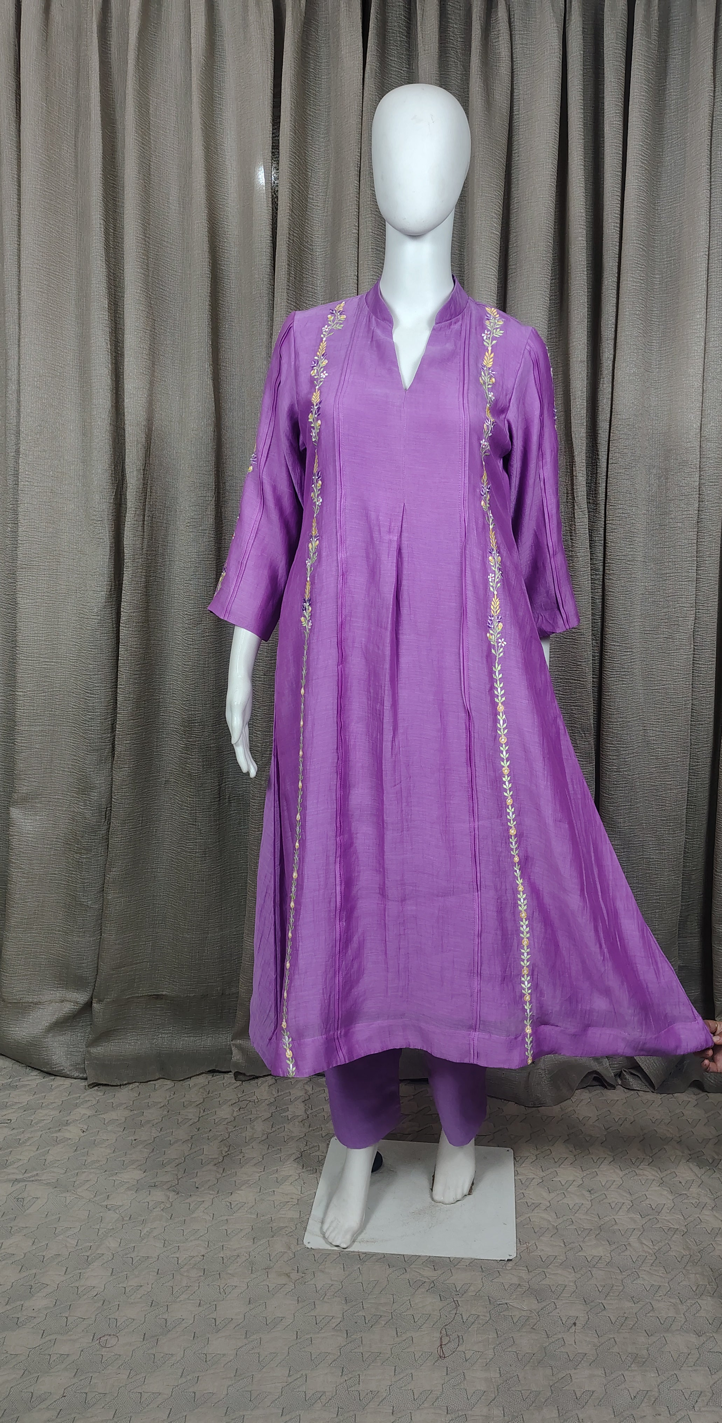Lilac Silk Embroidered Mul Chanderi Kurta with Pant