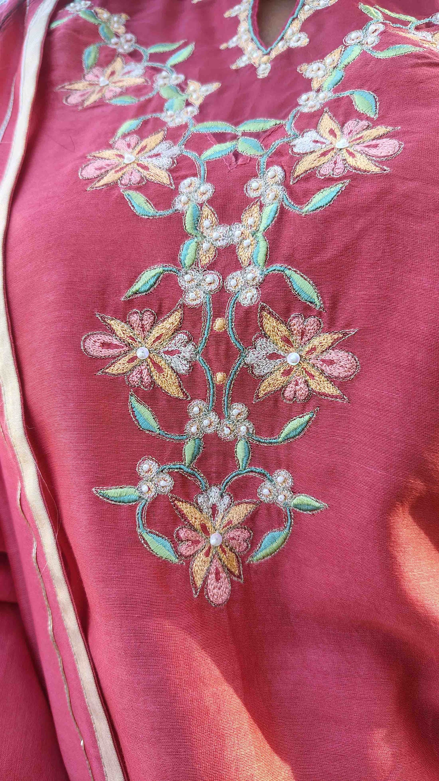 Pink organza patched multicolor Chanderi suitset