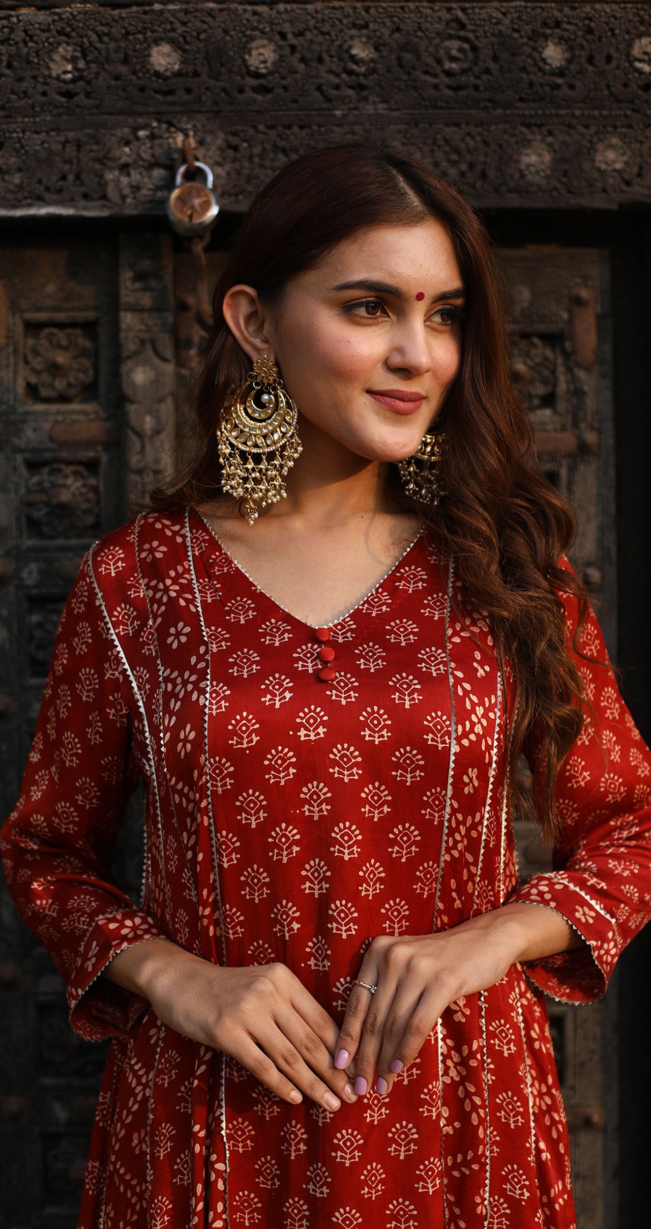 Red Modal Suitset