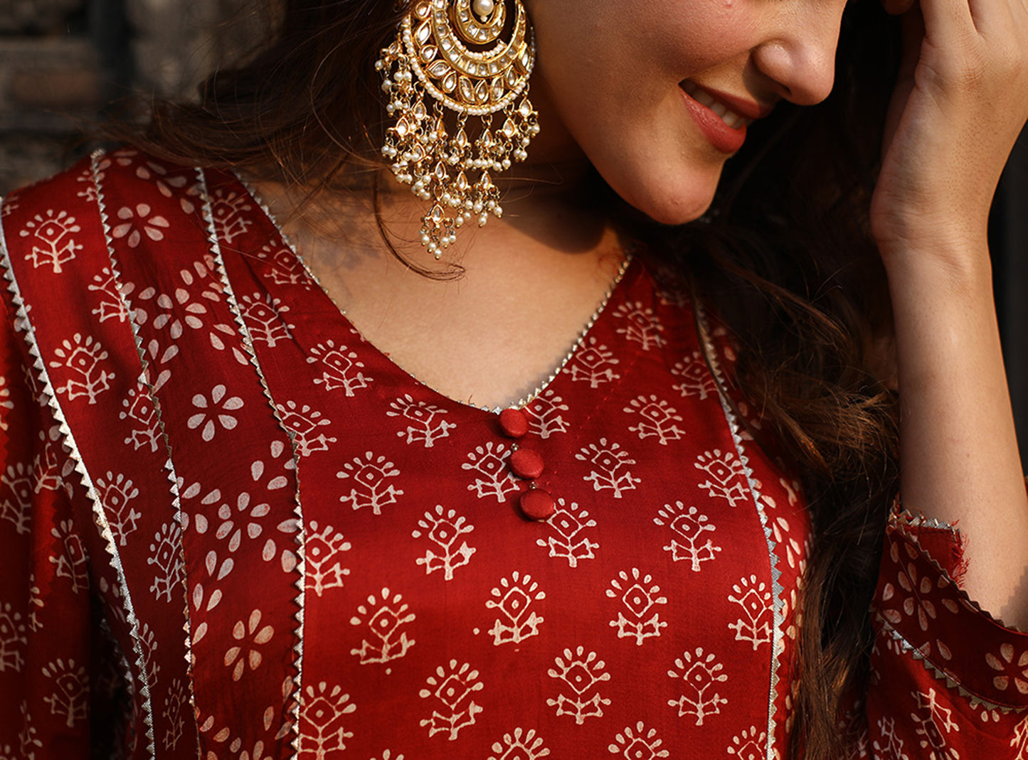 Red Modal Suitset