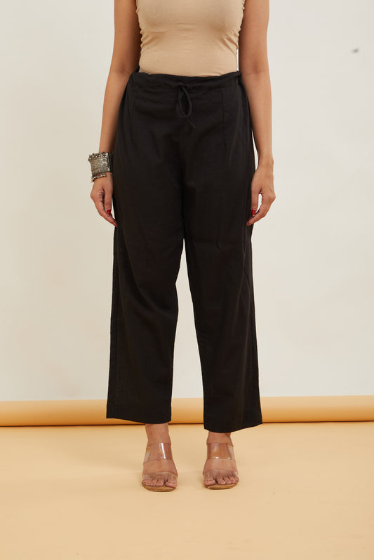 Evergreen Cotton Pants in Solid Colors With Pockets