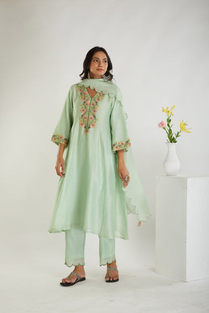 Light Green Chanderi Floral Embroidered Suit Set-Set of 3