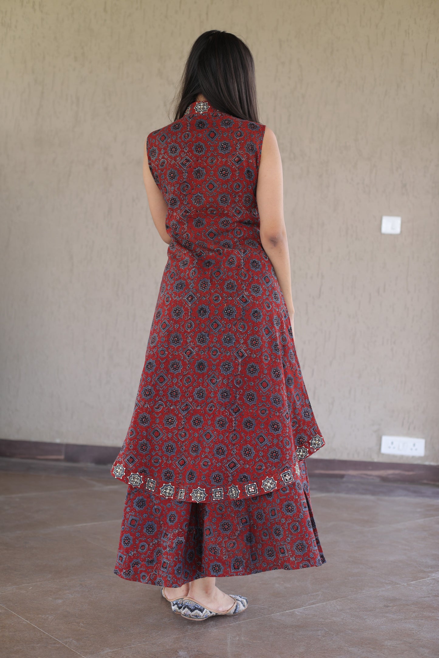 Marron hand embroidered Ajrakh cordset