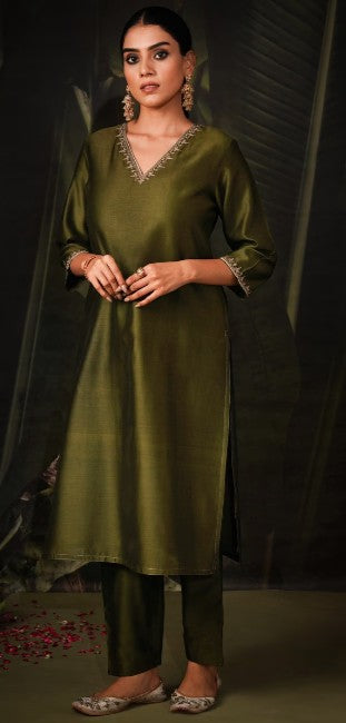 Women Olive Green Embroidered Kurta, Pants & Dupatta