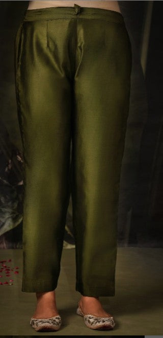 Women Olive Green Embroidered Kurta, Pants & Dupatta