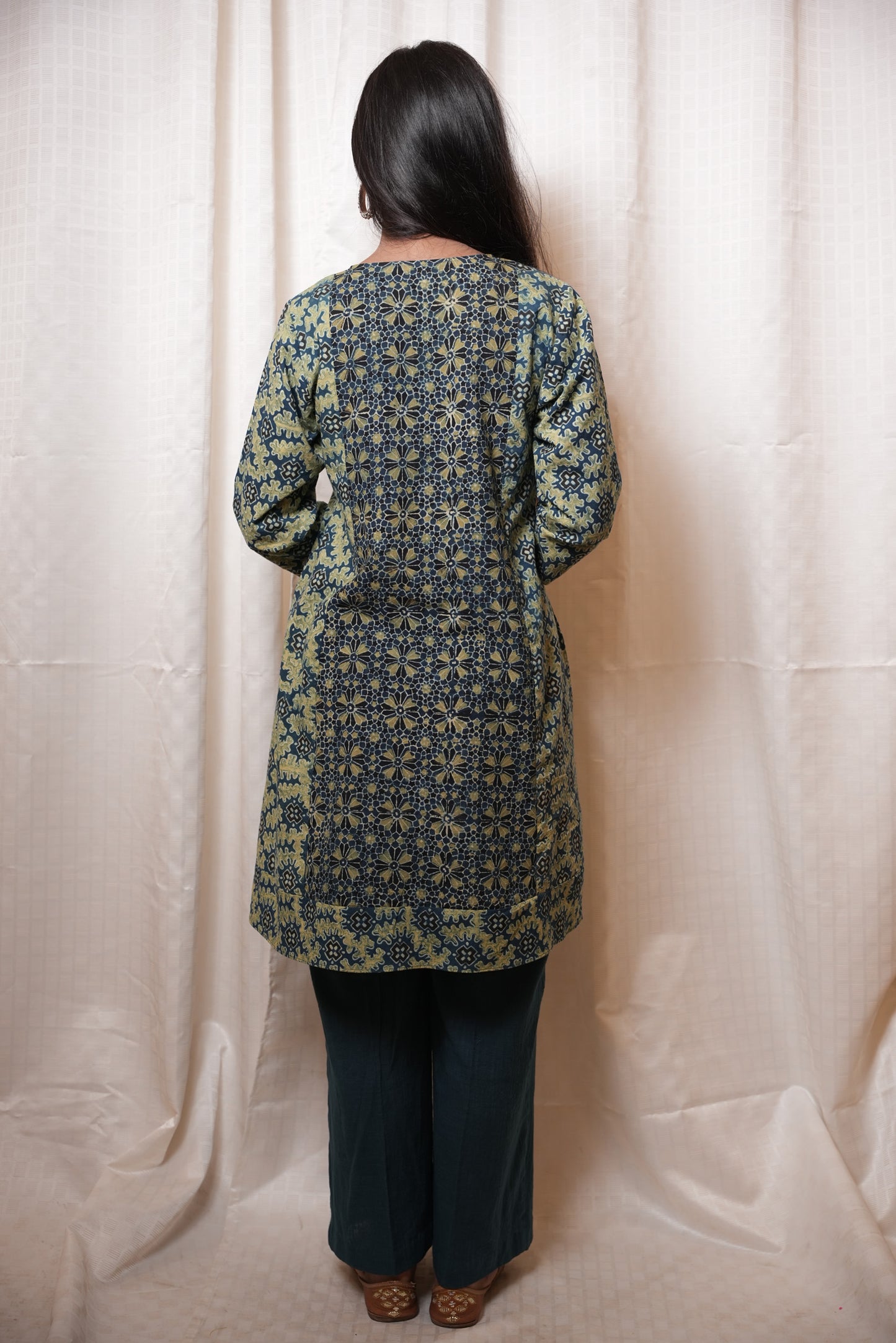 Green ajrakh cordset