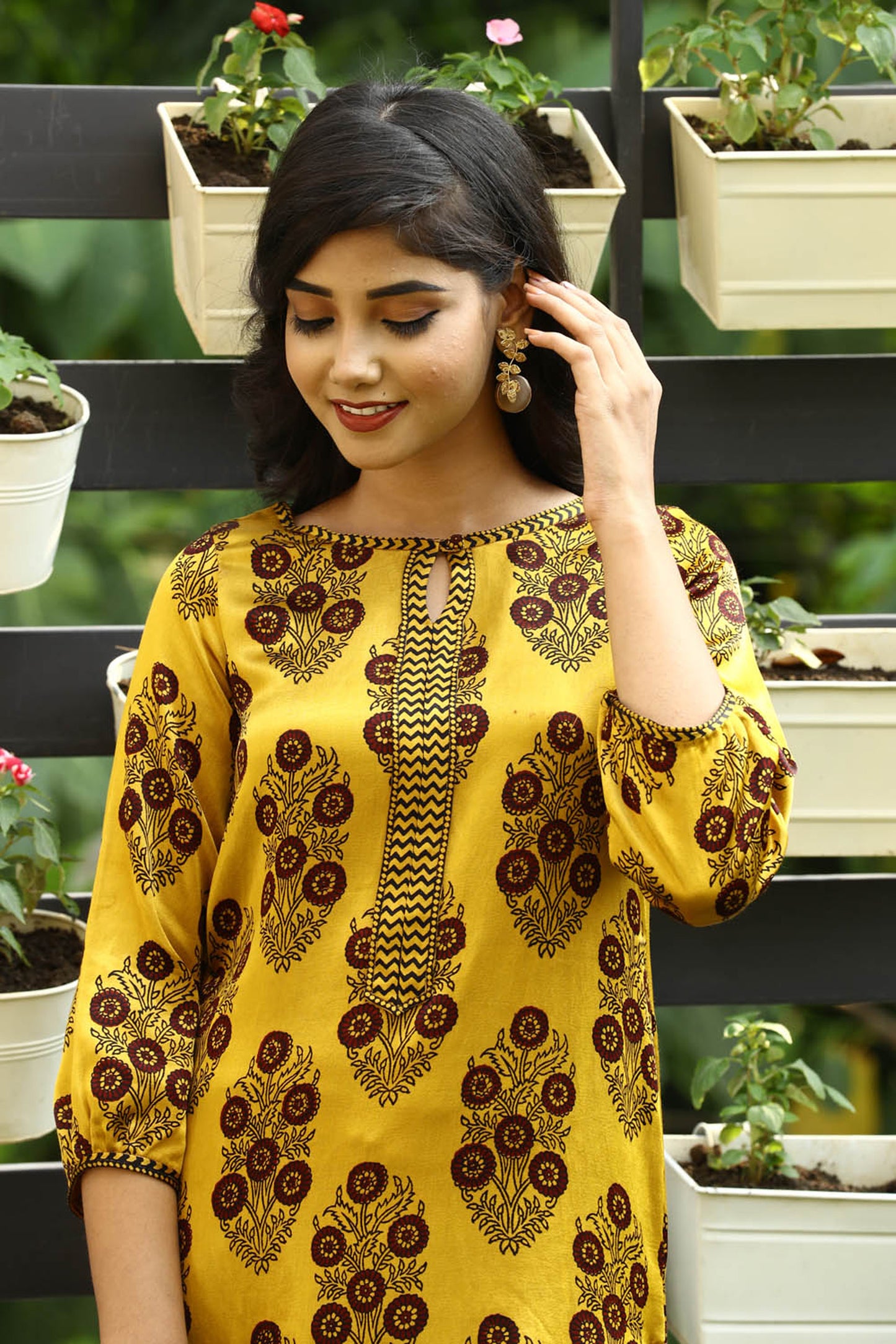 Yellow Mashru Bagh Print Kurta Pant