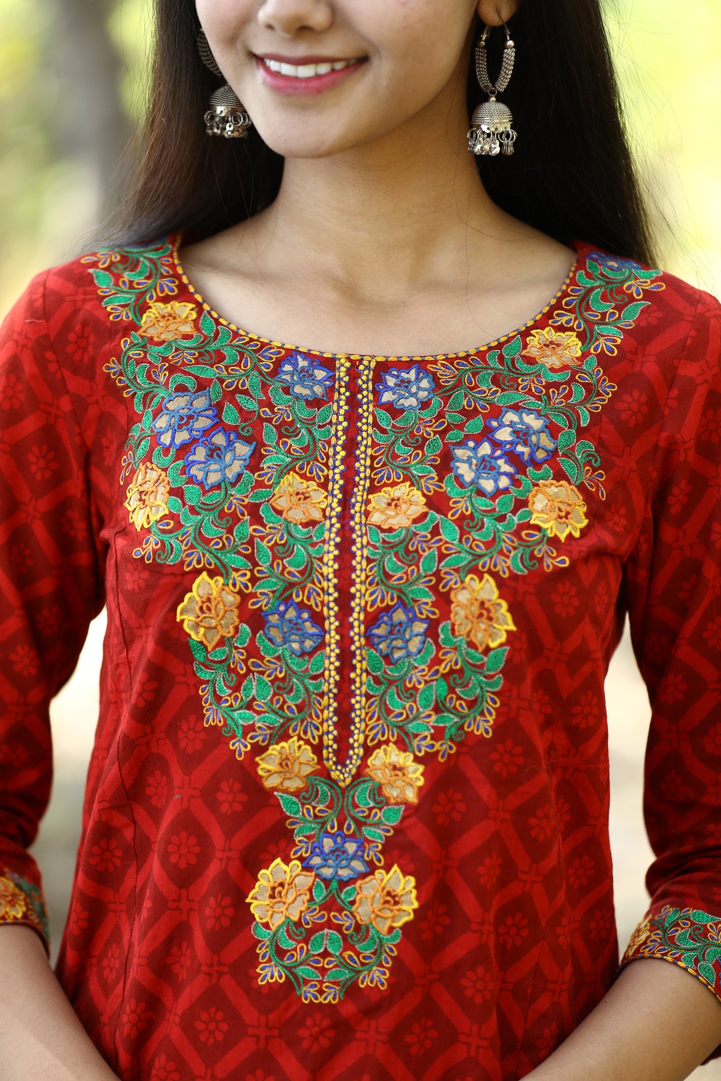 Red silk embroidered bagh print suitset