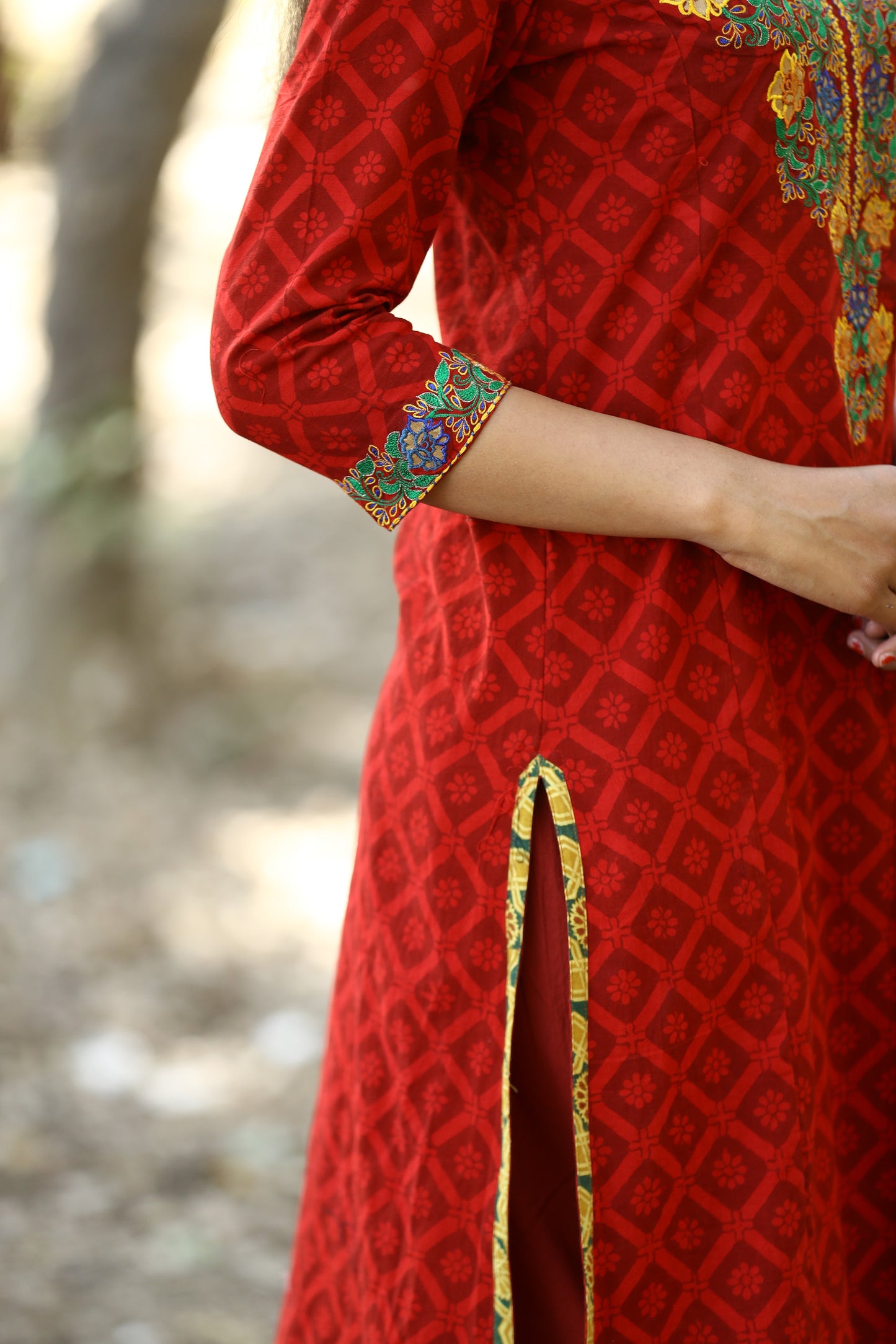 Red silk embroidered bagh print suitset