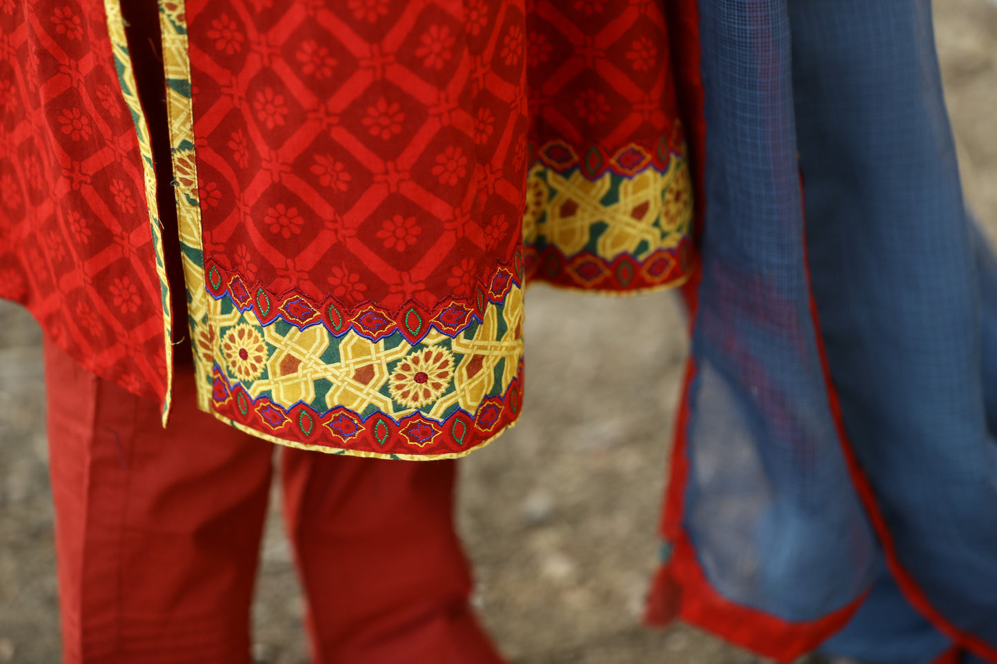 Red silk embroidered bagh print suitset