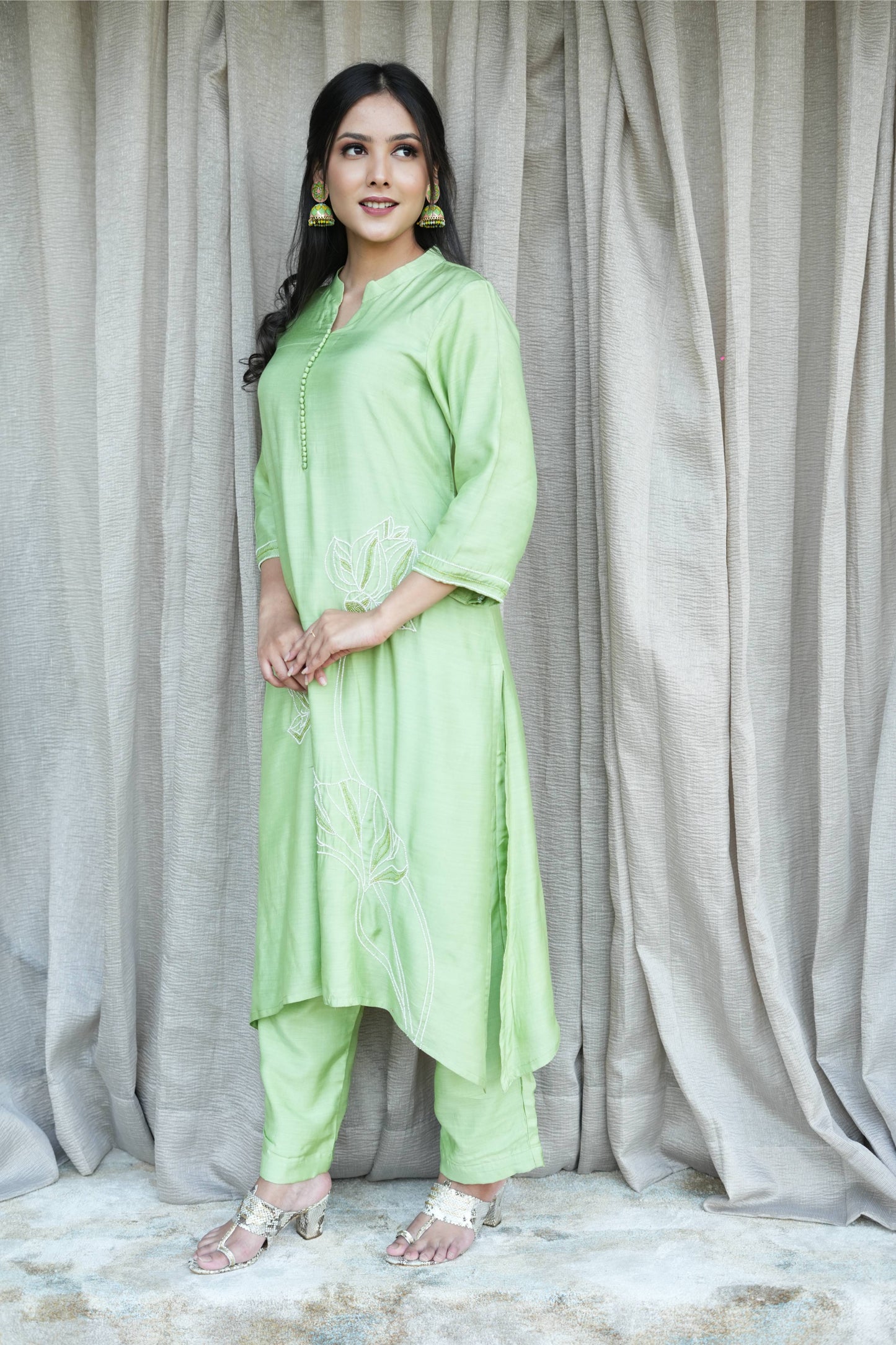 Green Chanderi Silk lotus Beaded Kurta And Pant