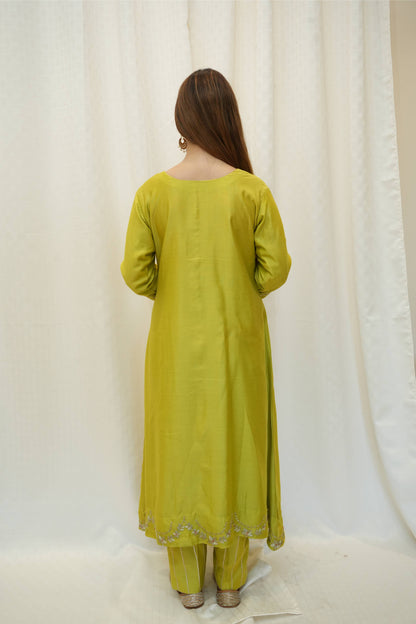 Green Chanderi Golden Embroidered Suit Set