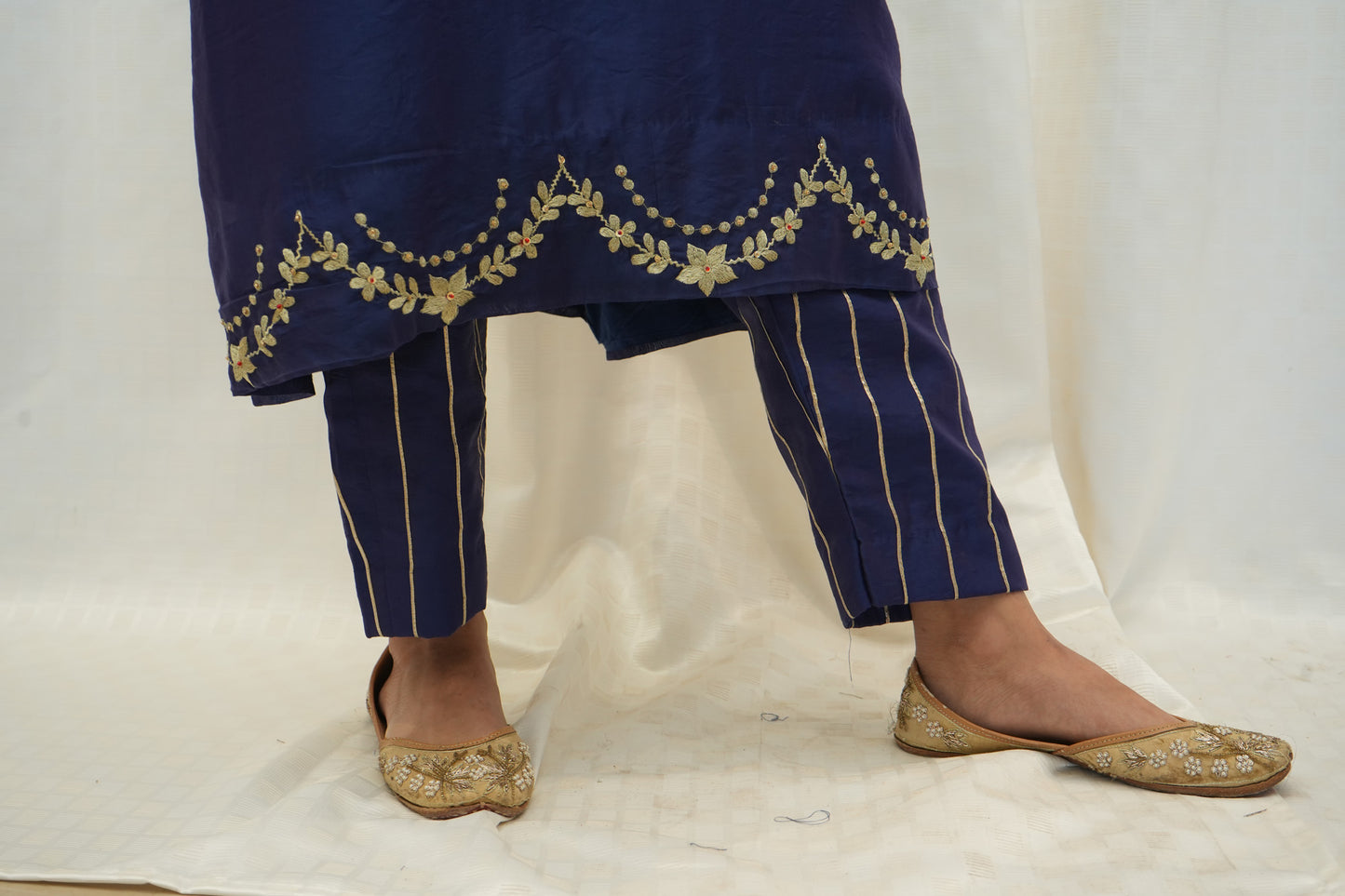 Zari sequence embellished Blue Chanderi suitset