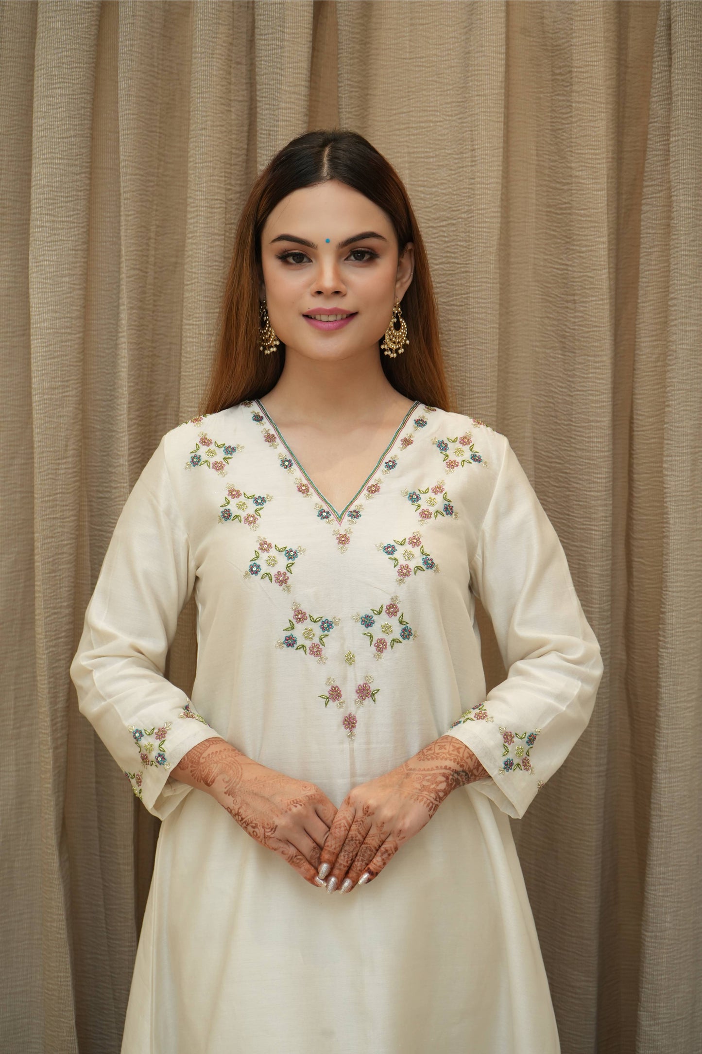 White V neck Embroidered Chanderi Kurta with Pants