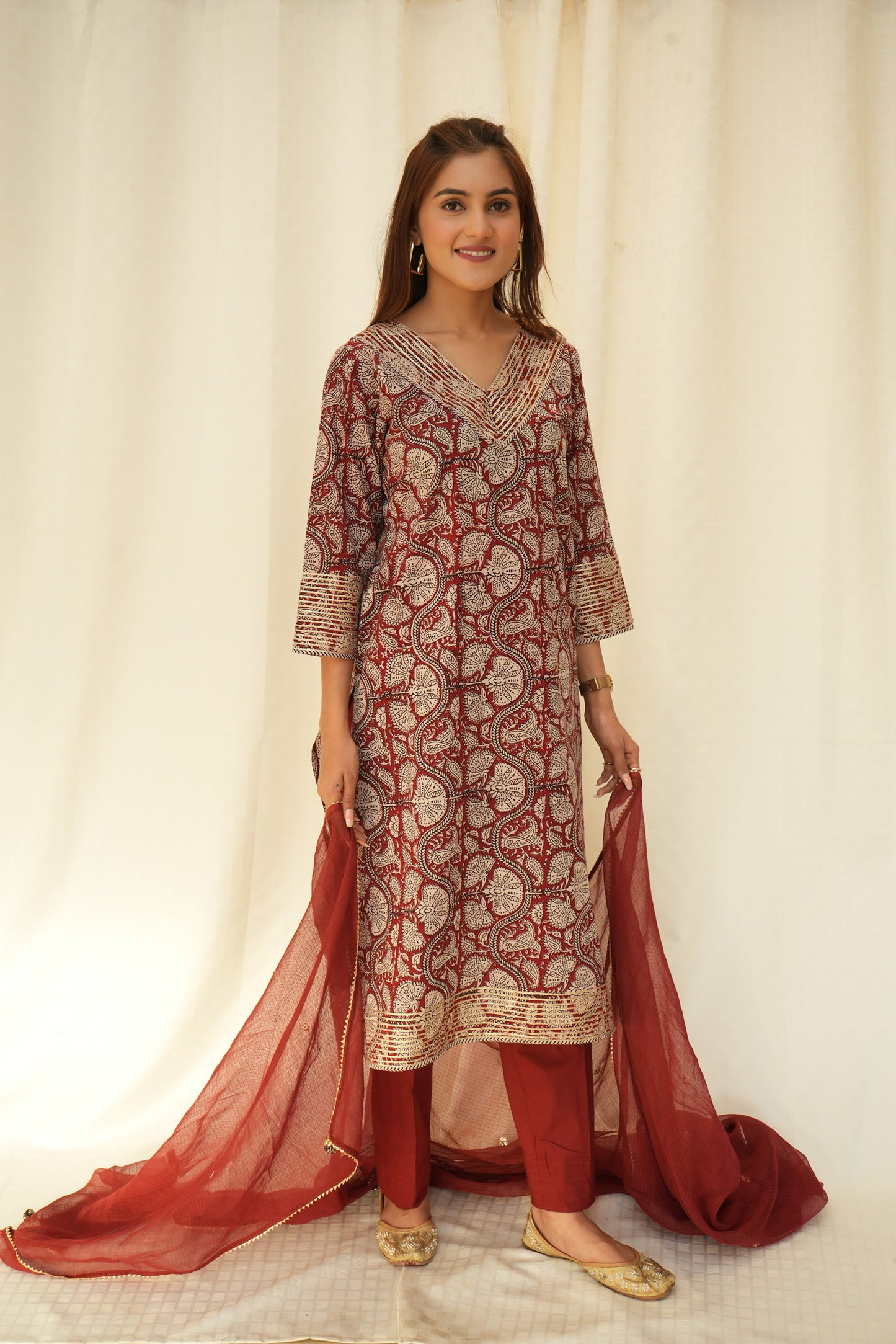 Bagh Print gota lace Suitset