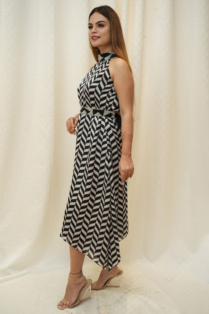 Black and White Zigzag Beaded Halter Neck Dress