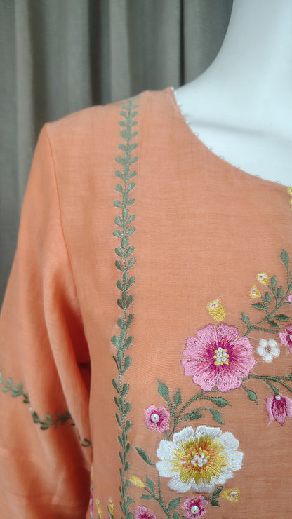 Peach Mul Chanderi Silk Embroidered Pastel Peach Kurta With Pants