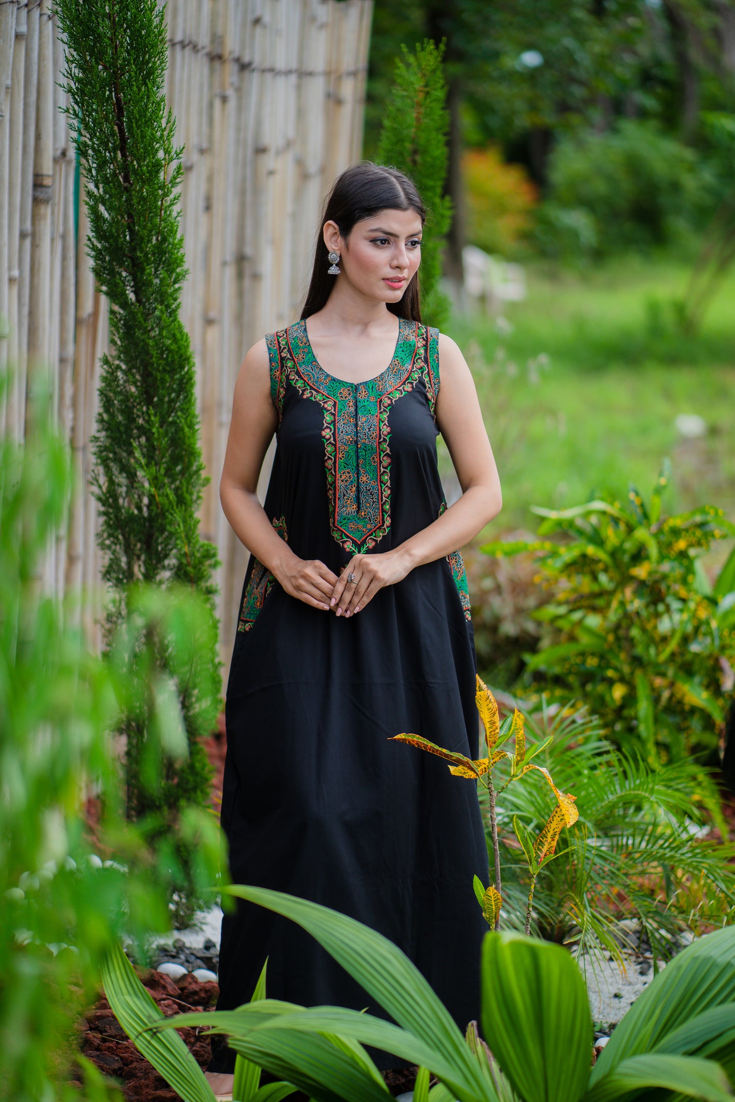 Sleeveless Black Loungewear Gown
