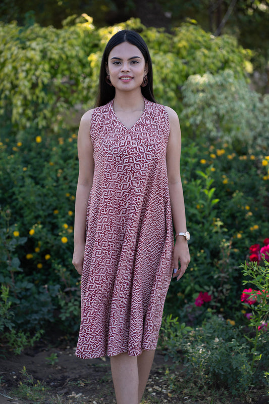 Sleeveless bagh dress