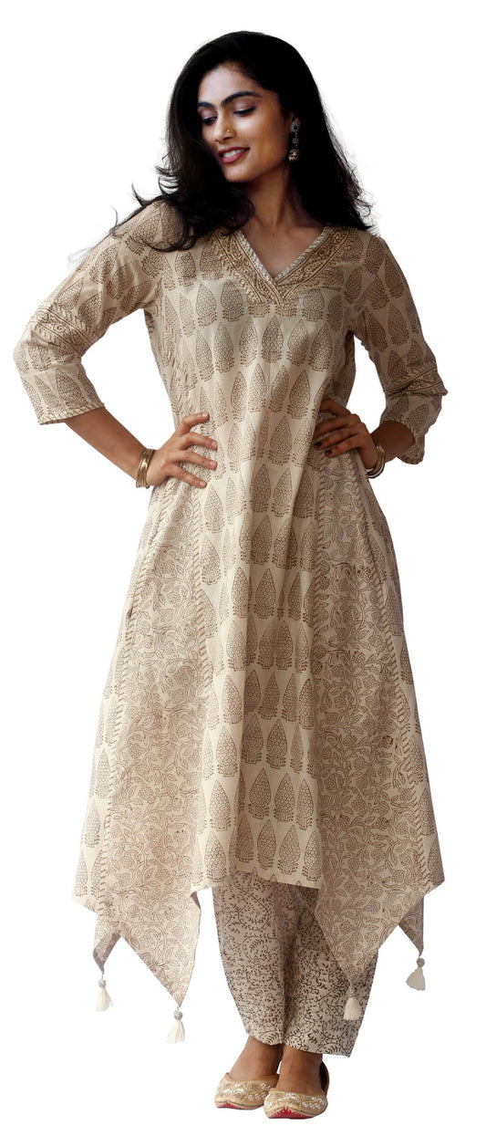 V neck Bagh print kurta with pant