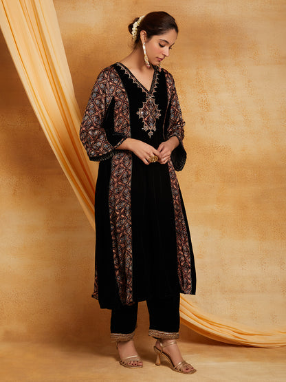 Black Velvet Modal Silk Applique Kurta Set-Set of 2
