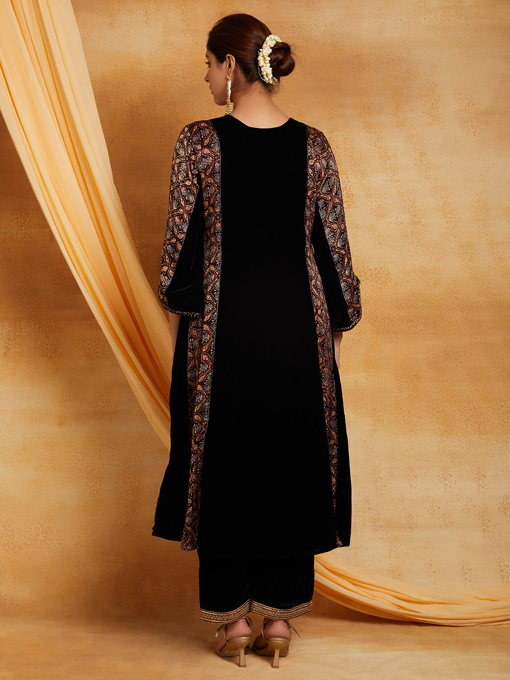 Black Beige Velvet Modal Silk Applique Kurta Set-Set of 2